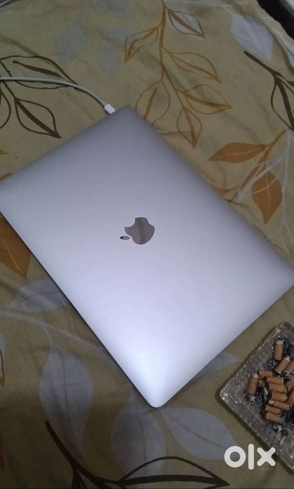 MacBook pro 2017 model