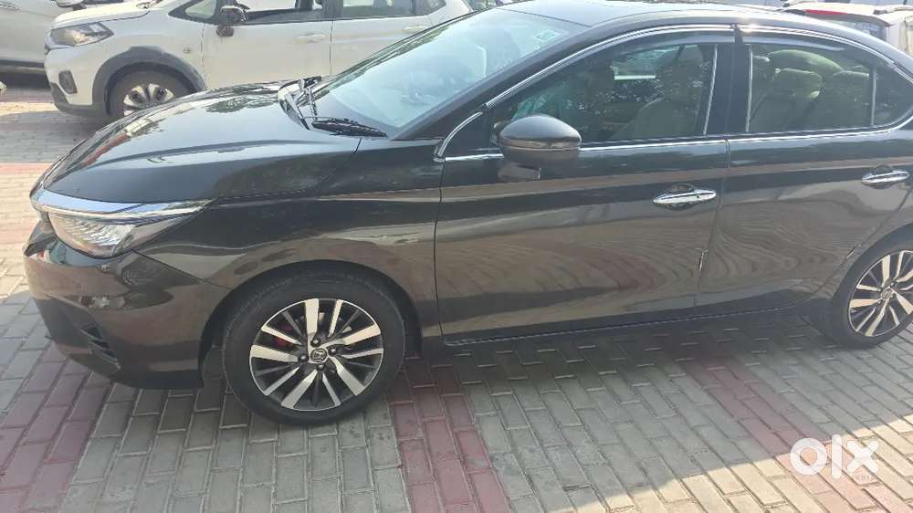 Honda City Zx 2022 Petrol 36000 Km Driven