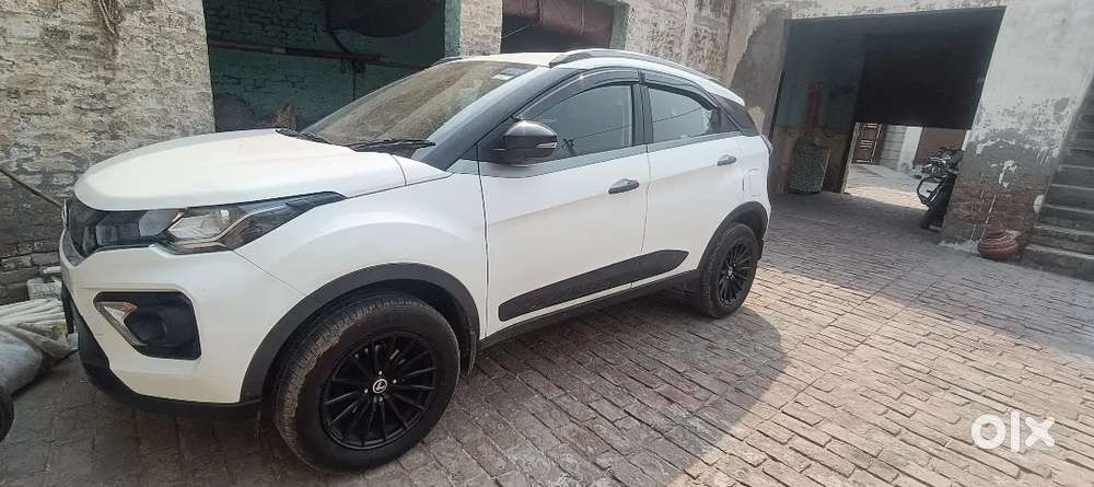 Tata Nexon 2022  78k Driven  अच्छी Condition  Urgent Sale