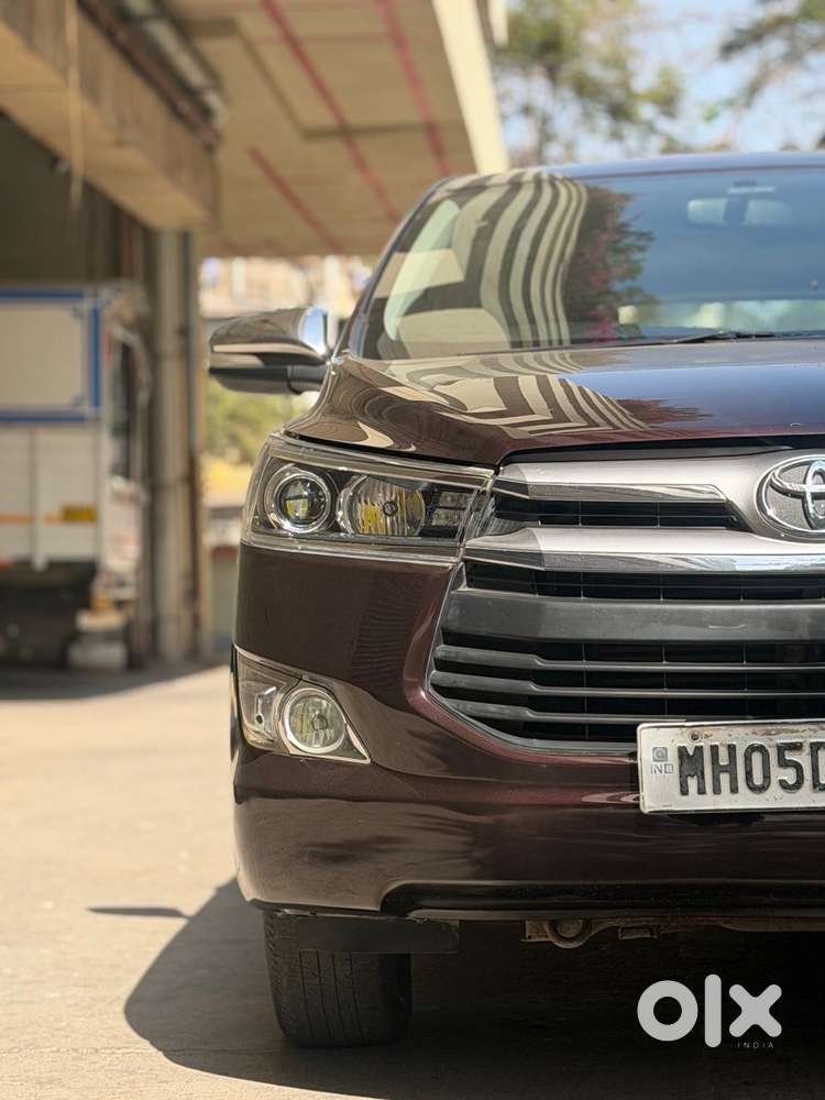 Toyota Innova Crysta 2.4 V 8 Str, 2017, Diesel