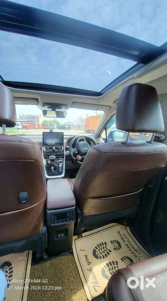 Toyota Innova Hycross 2.0 Zx (o) Hybrid 7 Str, 2024, Electric