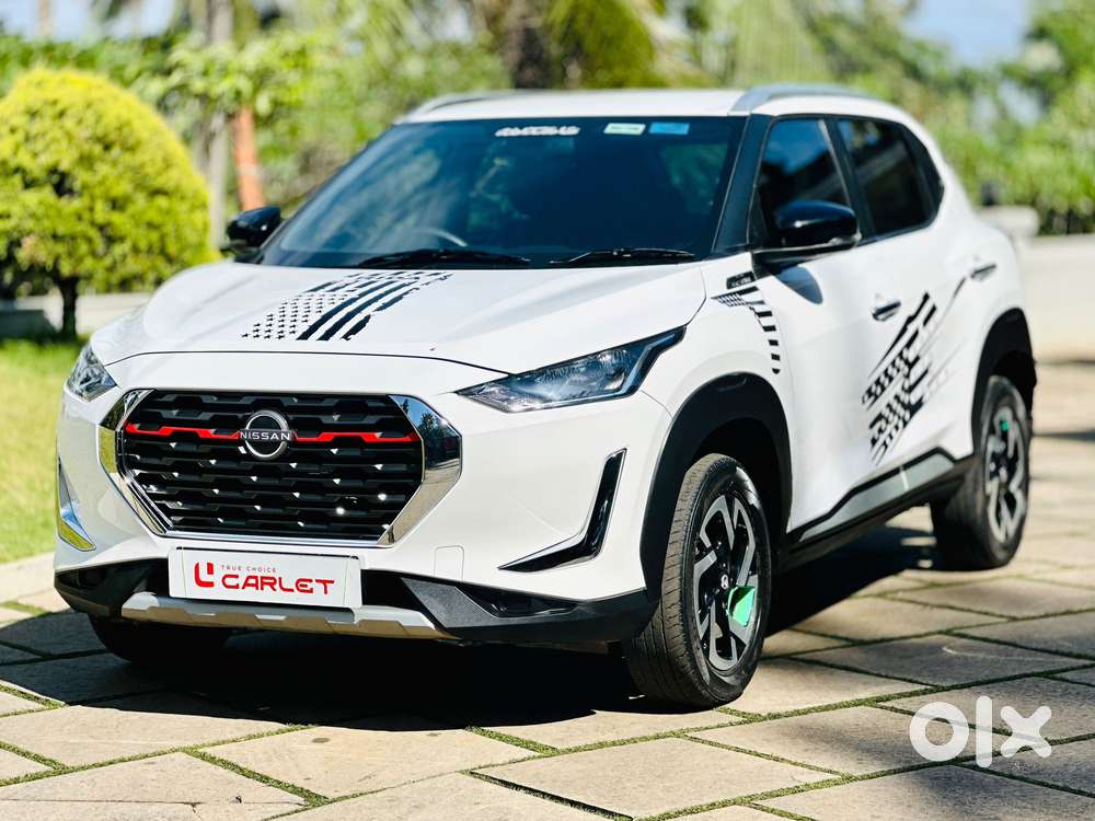 Nissan Magnite Xv Turbo Cvt Red Edition, 2022, Petrol
