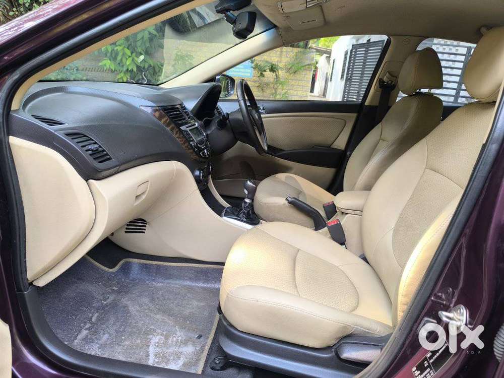 Hyundai Verna Fluidic 1.6 Vtvt Sx Opt, 2012, Petrol