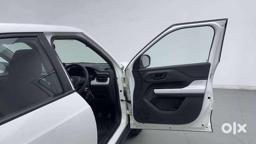 Tata Punch Pure, 2023, Petrol