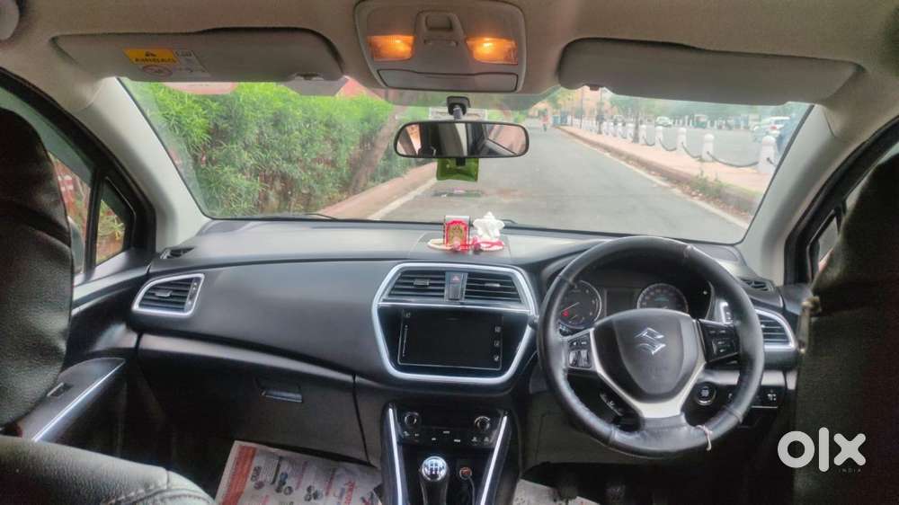 1st Owner Good Condition Officer Car