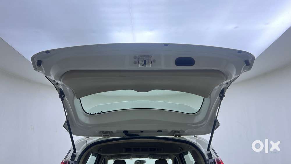 Maruti Suzuki Ertiga Vxi At, 2021, Petrol