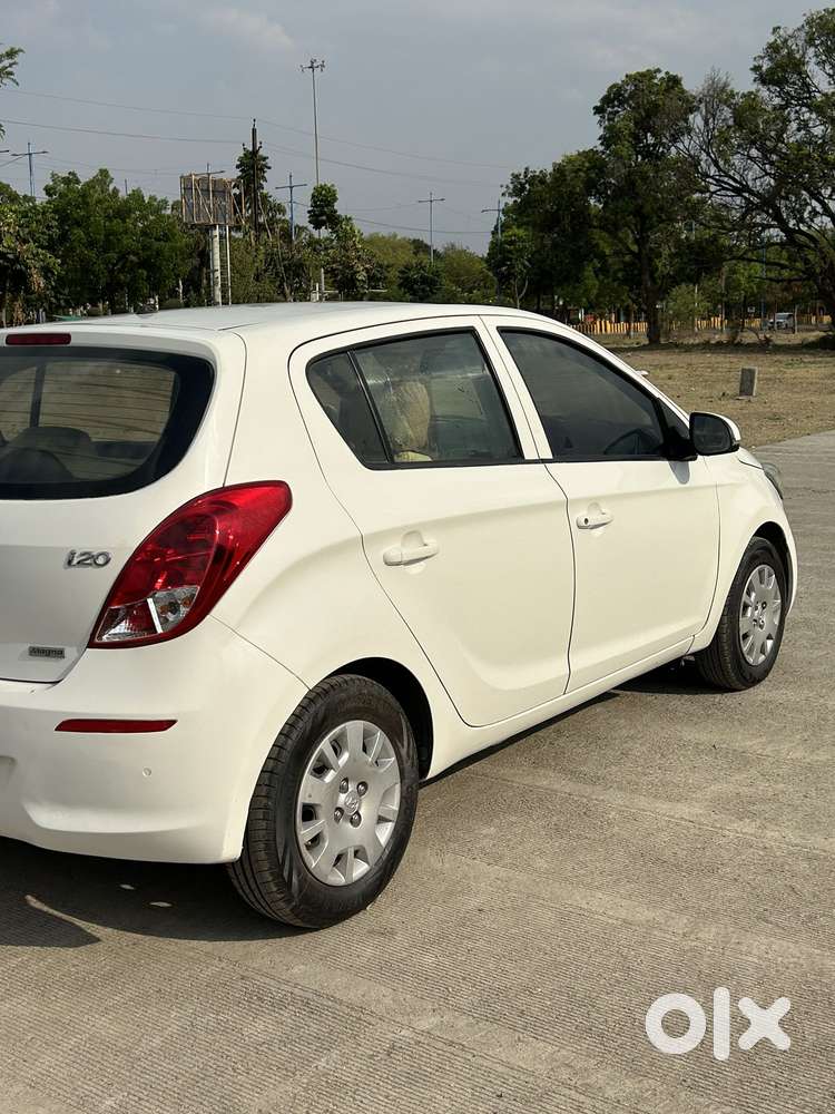 Hyundai I20 2012-2014 Magna Optional 1.2, 2013, Cng & Hybrids