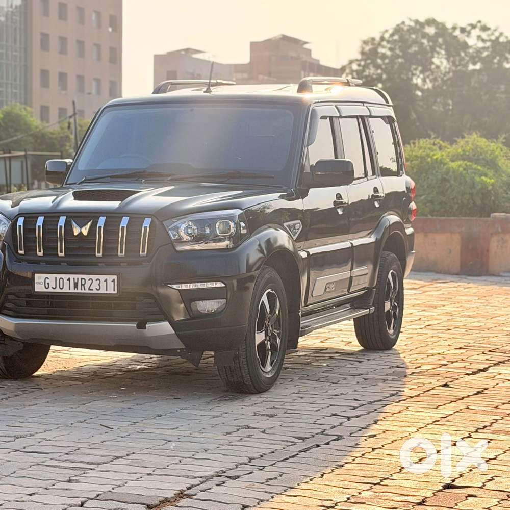 Mahindra Scorpio Classic 2.2 S 11 Mt 7 Str, 2024, Diesel