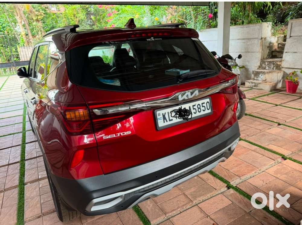 Showroom Condition 2023 Kia Diesel Car