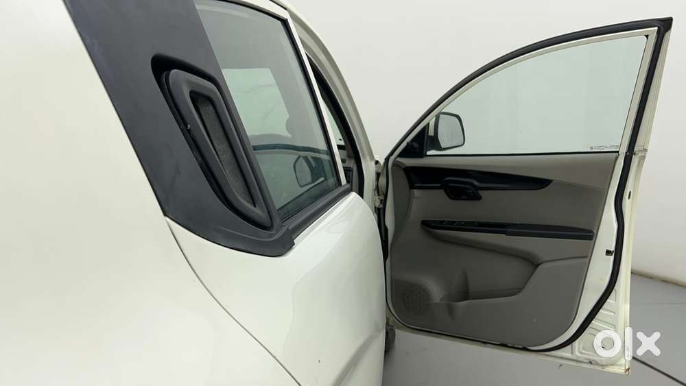 Mahindra Kuv 100 Mfalcon G80 K4 5str, 2016, Petrol