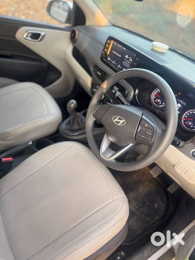 Hyundai Aura 2023 Cng & Hybrids Well Maintained