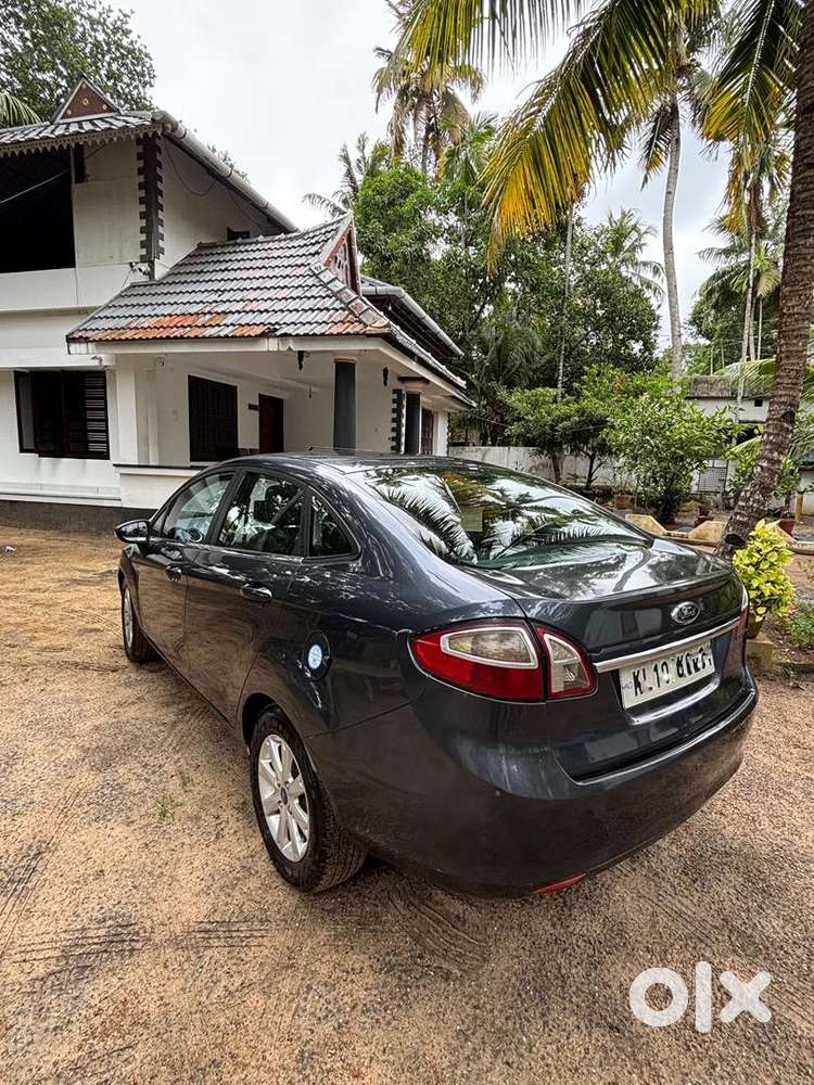 Ford Fiesta Titanium Automatic Car 2012