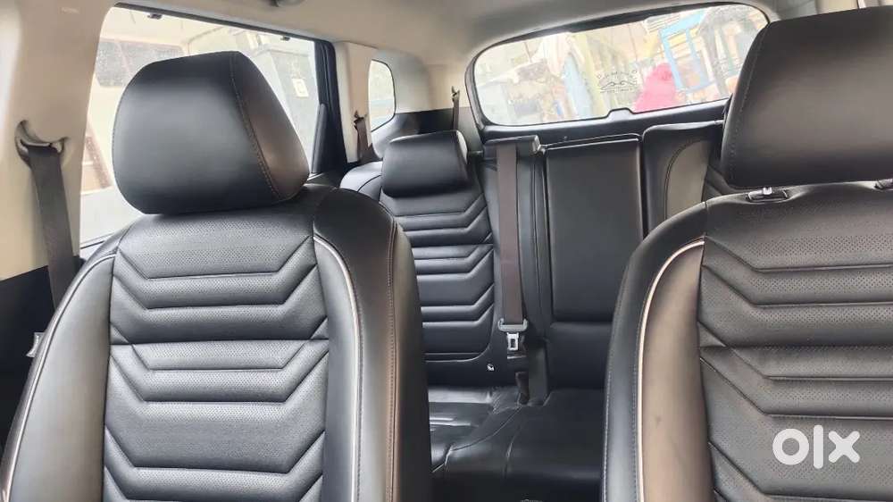 Kia Carens Gravity 2025