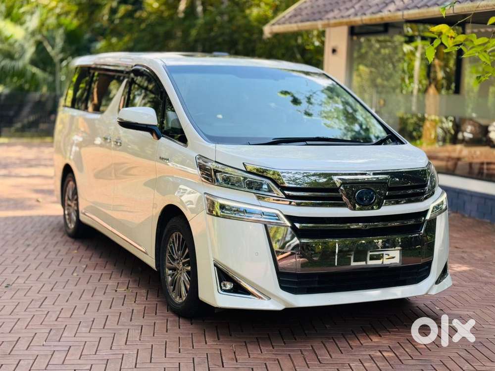 Toyota Vellfire 2.5 Executive Lounge, 2021, Petrol