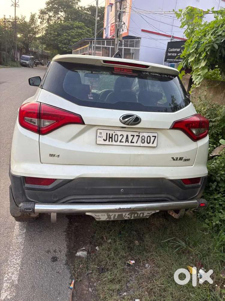 Mahindra Xuv300 1.2 W4 2019