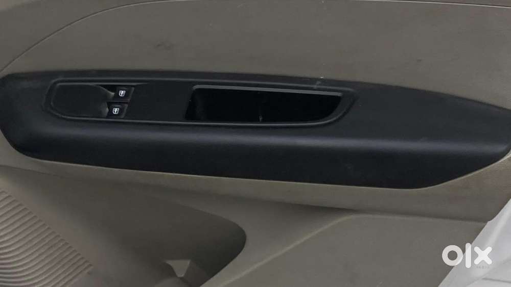 Renault Triber Rxl, 2020, Petrol