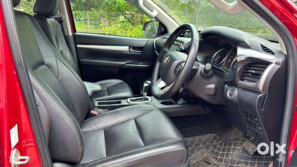 Toyota Hilux 2.8 High 4x4 Mt, 2023, Diesel