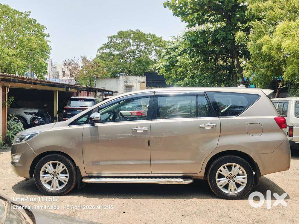 Toyota Innova Crysta 2.8z Automatic, 2016, Diesel
