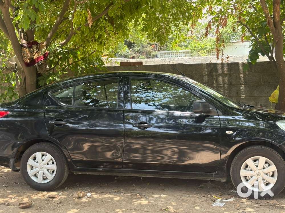 Nissan Sunny Petrol 2011