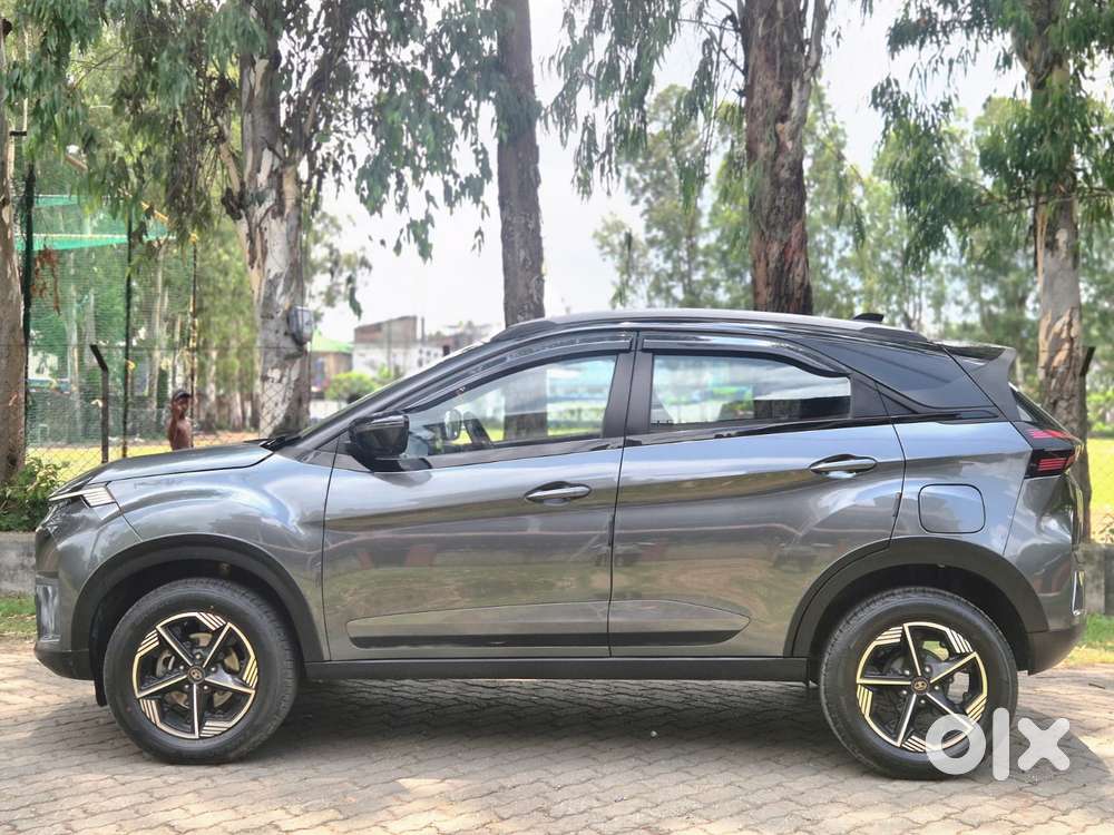 Tata Nexon Fearless Plus S 1.2 Revotron Petrol 6mt Dt, 2024, Petrol