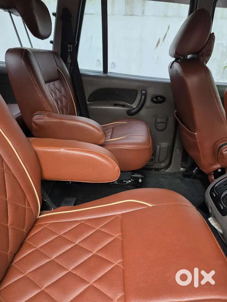 Mahindra Scorpio Classic 2010 Diesel 150000 Km Driven