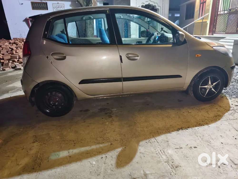 Well Maintained, Family Driven Car