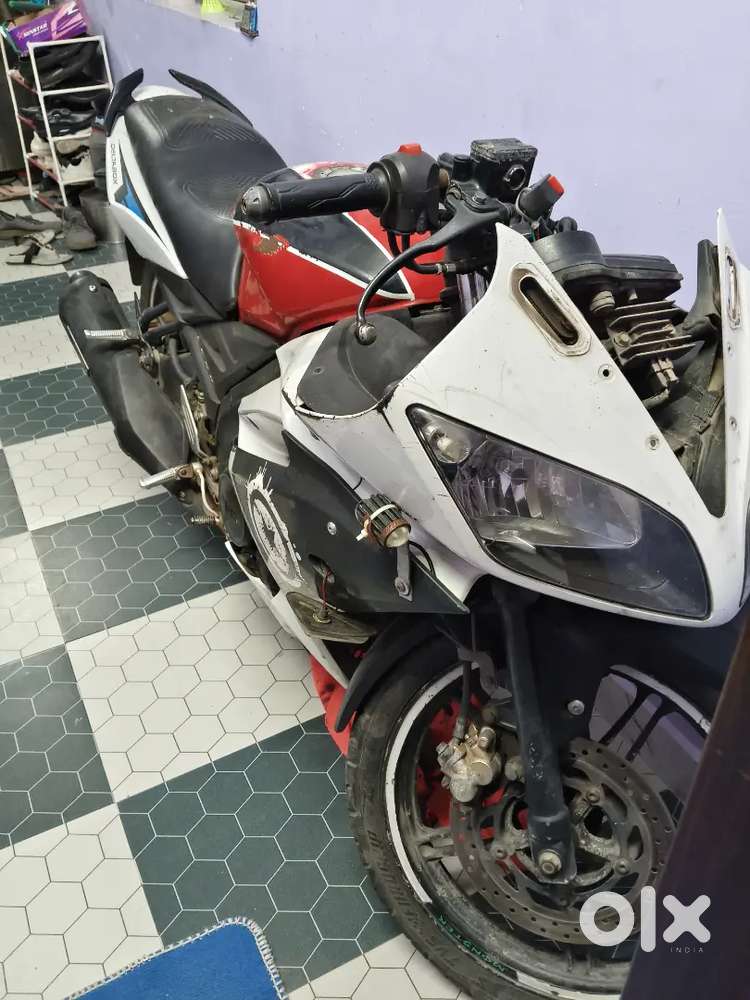 Yamaha R15S 2018 bike