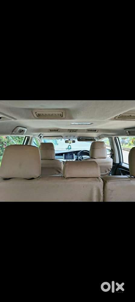 Toyota Innova Crysta 2.4 G Mt 7 Str, 2020