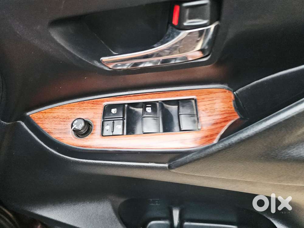 Toyota Innova Crysta 2.8 Gx At, 2018, Diesel