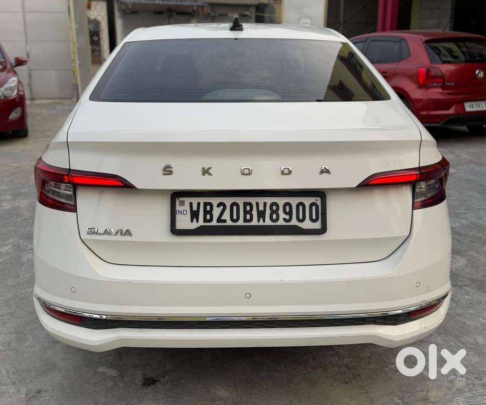 Skoda Slavia Style 1.0l Tsi Mt, 2024, Petrol