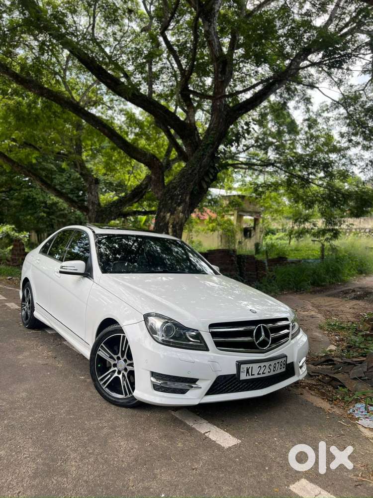 Pearl White 2014 Mercedez Benz 220