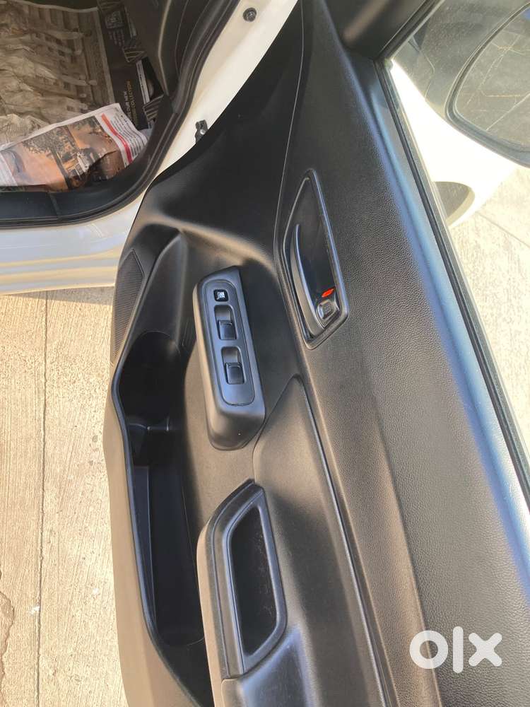 Maruti Suzuki Swift Lxi, 2020, Petrol
