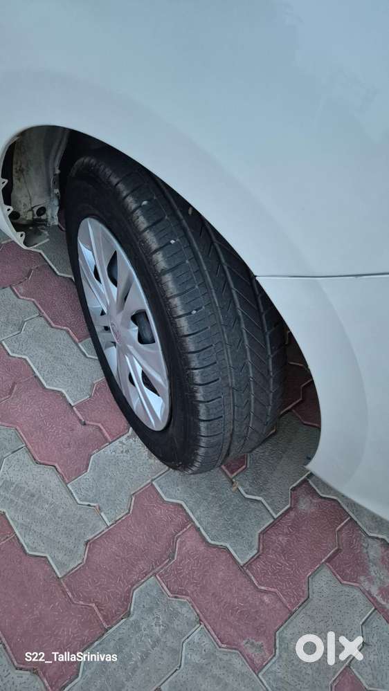 Maruti Suzuki Ertiga Vxi Shvs, 2024, Petrol