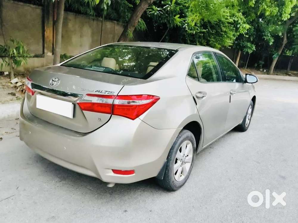 Toyota Corolla Altis G At, 2015, Petrol