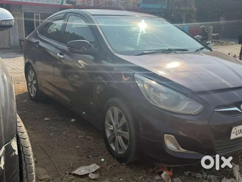 Hyundai Fluidic Verna 2012