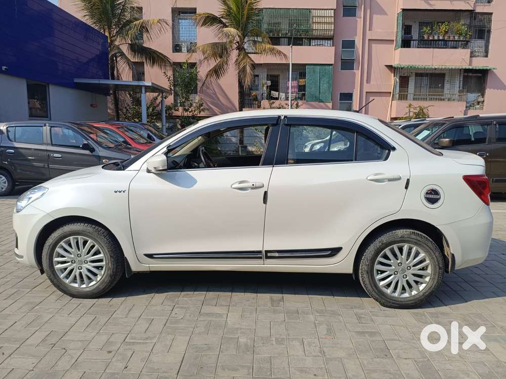 Maruti Suzuki Dzire 1.2 Zxi Amt, 2018, Petrol