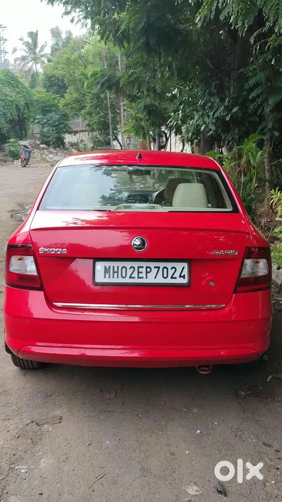Skoda Rapid Elegance 1.6 Mpfi At, 2017, Petrol