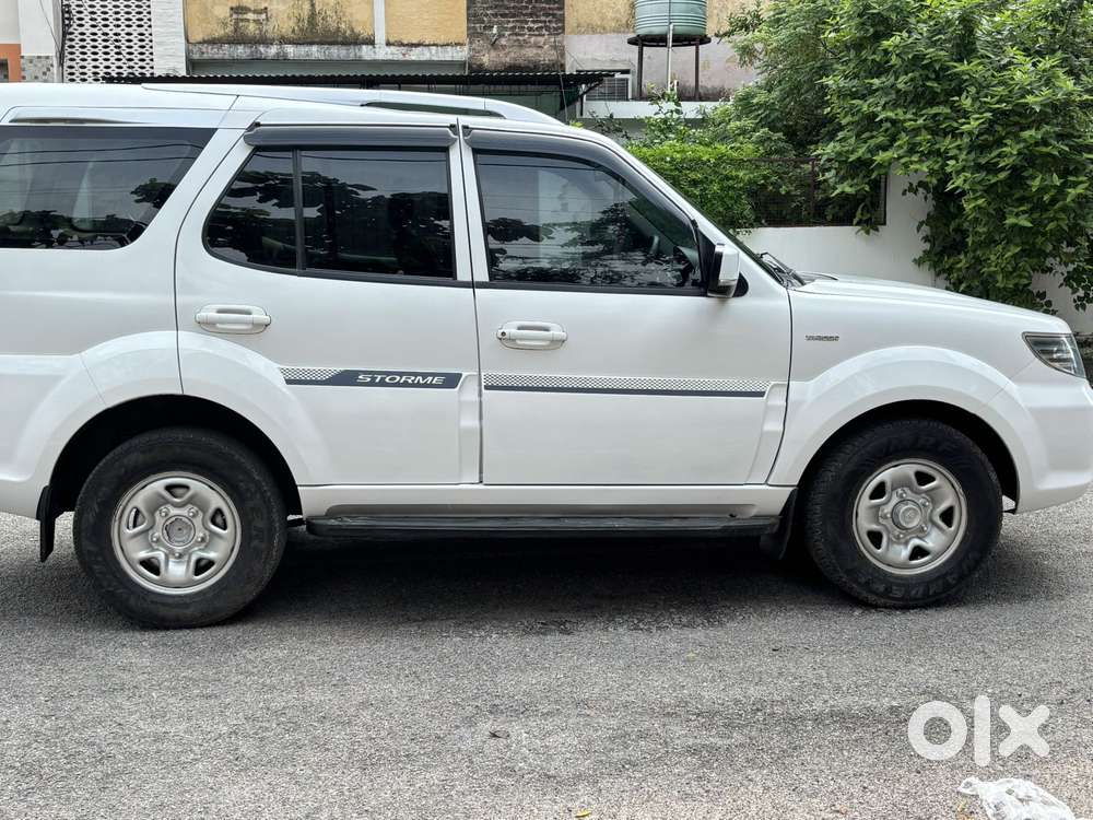 Tata Safari Storme Lx, 2016, Diesel