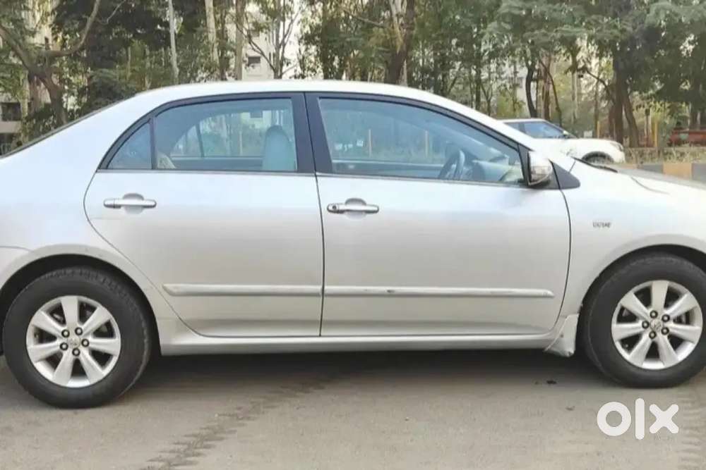 Toyota Corolla Altis 1.8g Petrol/cng
