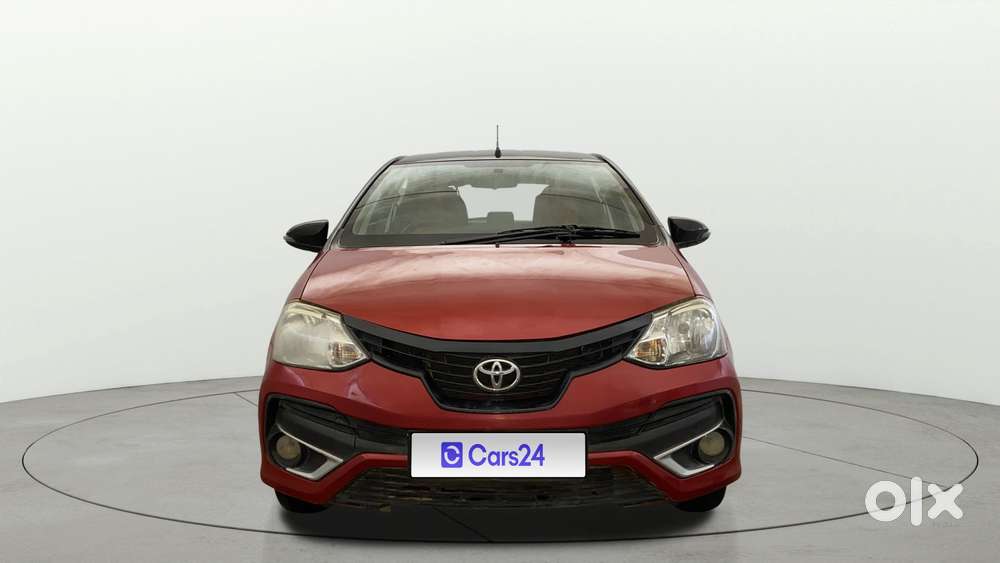 Toyota Etios Liva V Dual Tone, 2019, Petrol