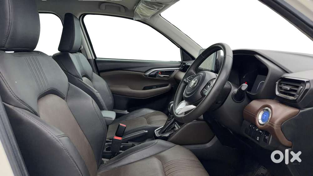 Toyota Urban Cruiser Hyryder 1.5 V Hybrid, 2024, Petrol