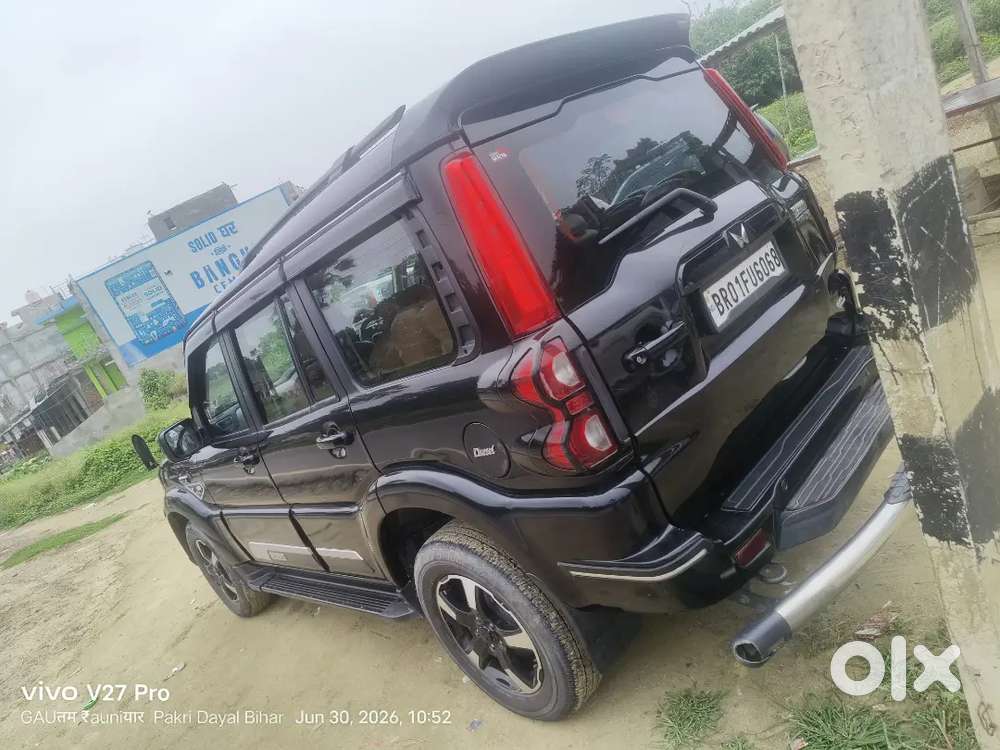 Mahindra Scorpio Classic 2022 Diesel 67000 Km Driven