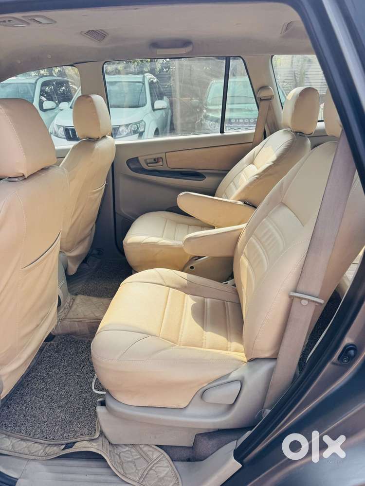 Toyota Innova 2.5 G (diesel) 7 Seater, 2013, Diesel