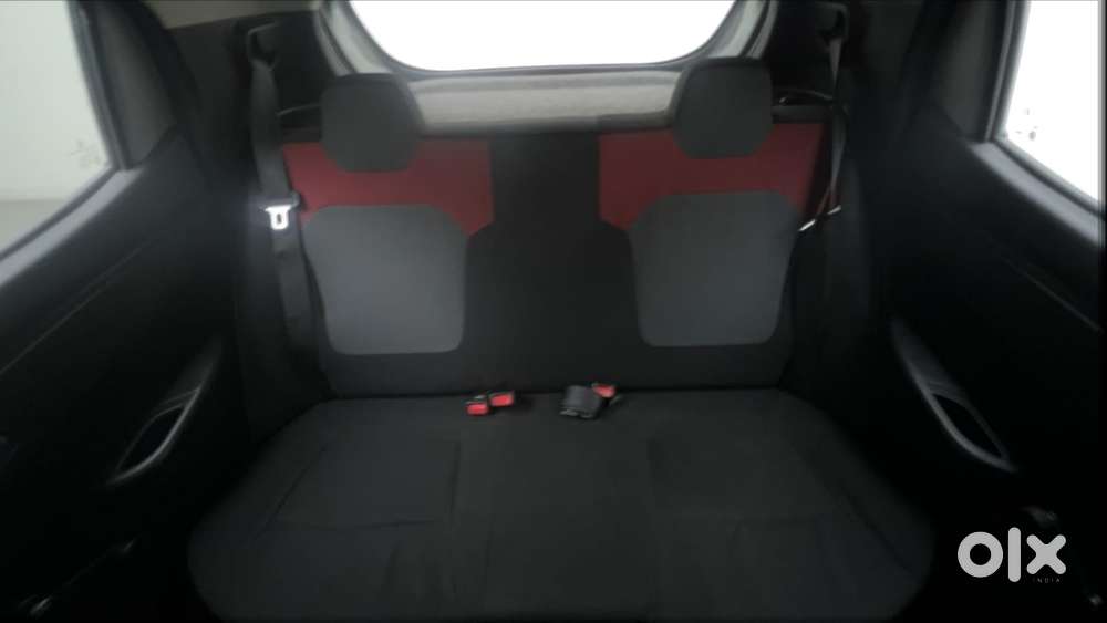 Renault Kwid 2019-ongoing 1.0 Rxt Amt (o), 2018, Petrol