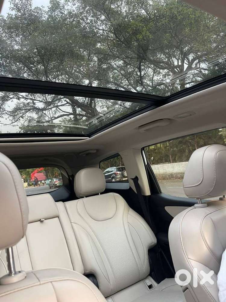 Mahindra Xuv700 2.2 Ax 7 Diesel At Luxury Pack Str Awd, 2023, Diesel