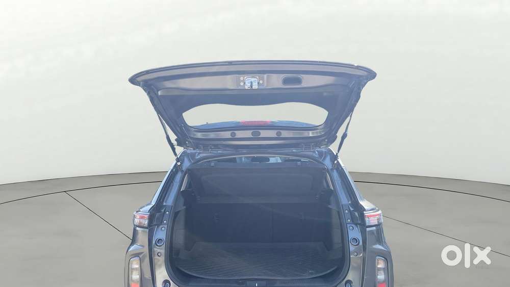 Maruti Suzuki Grand Vitara 1.5 Delta Smart Hybrid At, 2023, Petrol