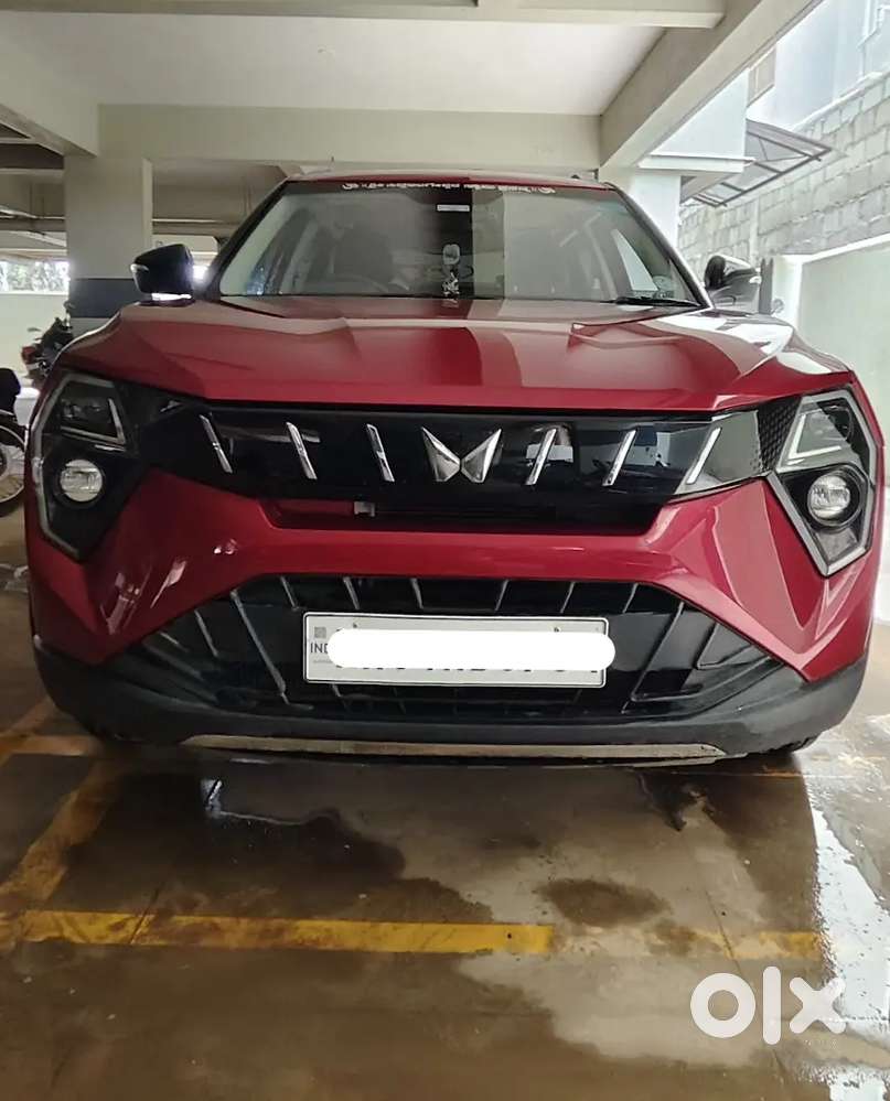 Mahindra Xuv 3xo Ax5 Diesel Mt  Oct 2024  16k Km  Single Owner