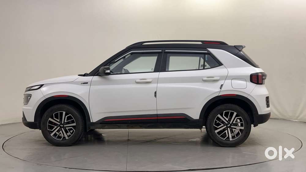 Hyundai Venue N Line N8 Dct Dual Tone, 2023, Petrol