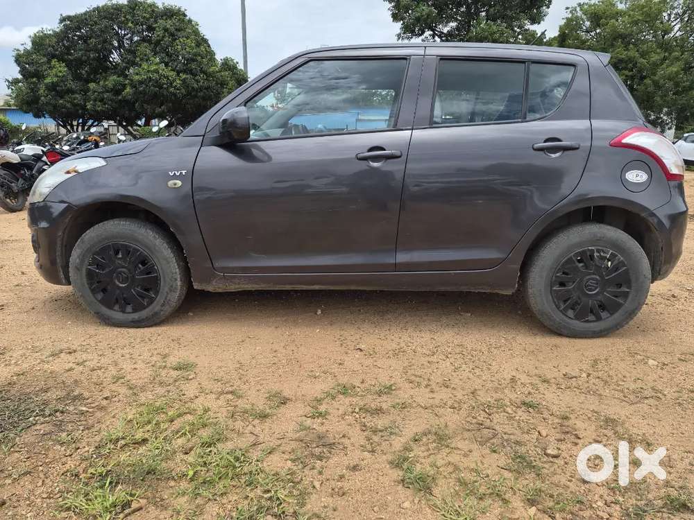 Maruti Suzuki Swift Lxi 2015