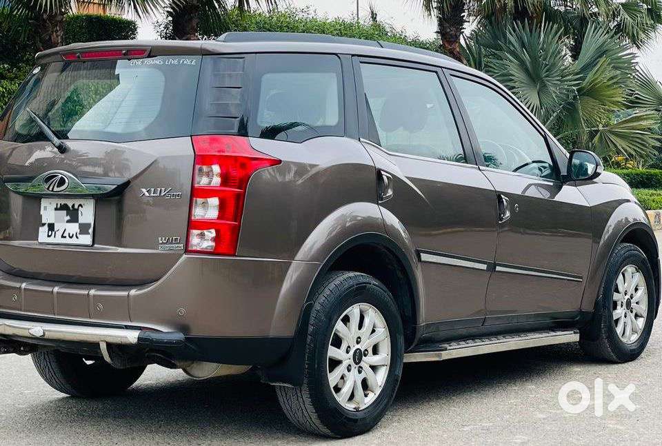 Mahindra Automatic Diesel 2017  Sunroof Top Model